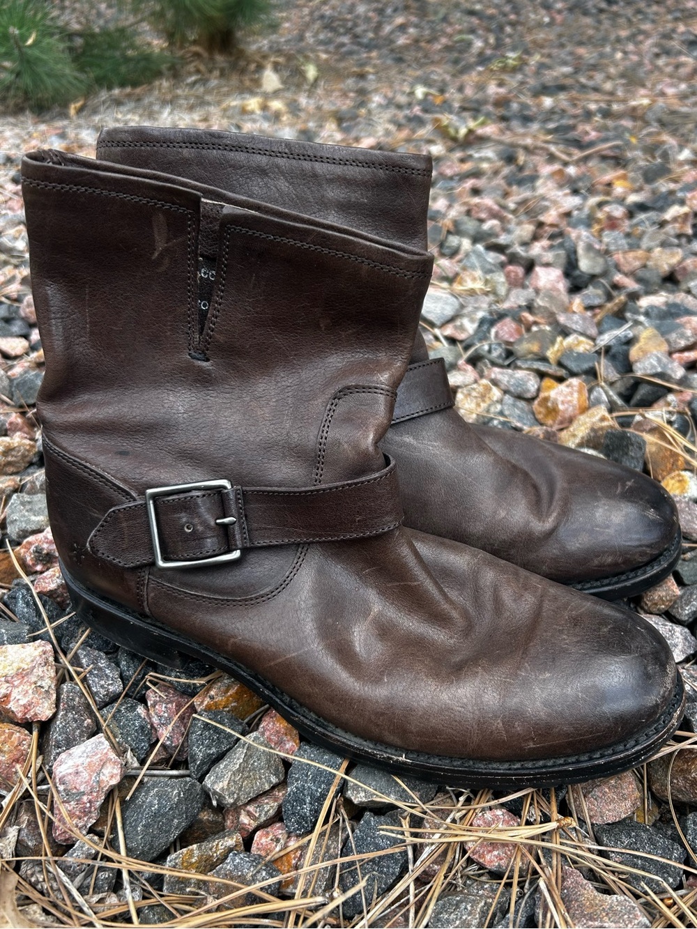 Frye Womens Natalie Engineer Short Stone Brown Buckle Bootie Size 9